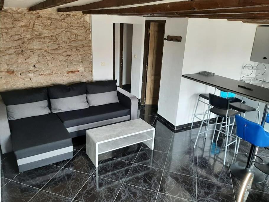 T3 Hyper-Centre Au Calme Tout Equipe Parking Prive Apartment Castres  Exterior photo